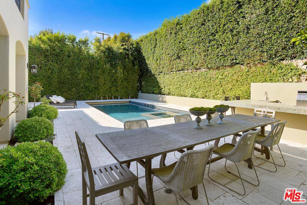Modern Mediterranean Estate Situated North of Montana in the Gillette Regent Square and Franklin School district of Santa Monica