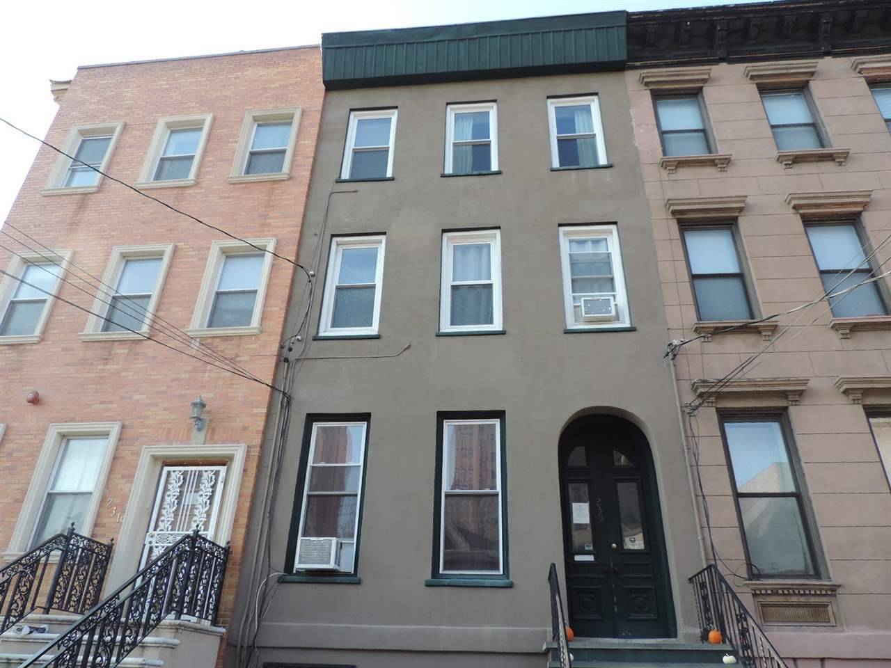 Wonderful brownstone in McGinley Square - 1 BR New Jersey