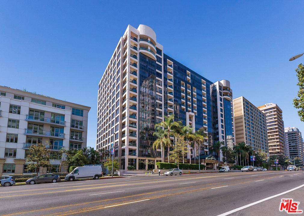 PERFECT OPPORTUNITY TO LEASE IN POPULAR PARK WILSHIRE