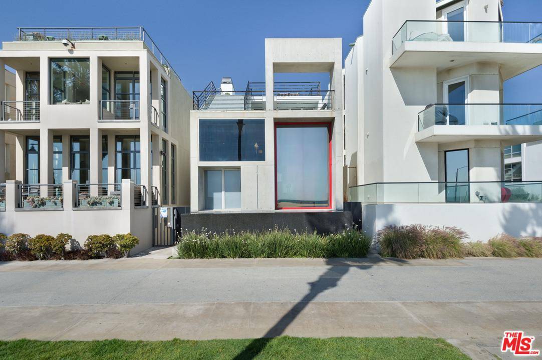 An architectural masterpiece by Antoine Predock - 4 BR Single Family Marina Del Rey Los Angeles