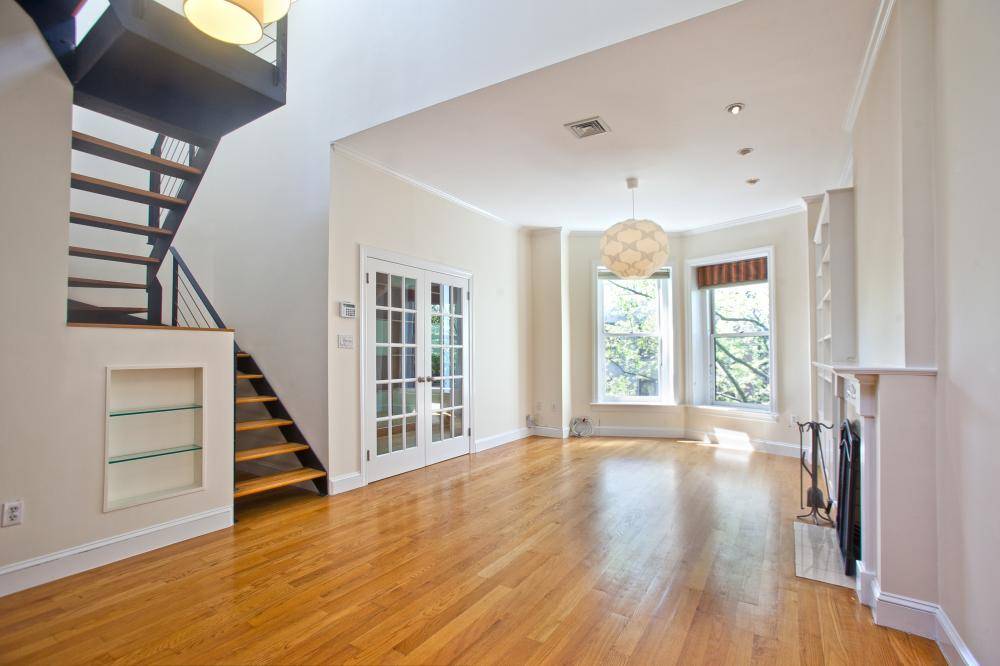 New to Market No Fee, Welcome to your new beautiful home in an exquisite, prewar brownstone condominium.