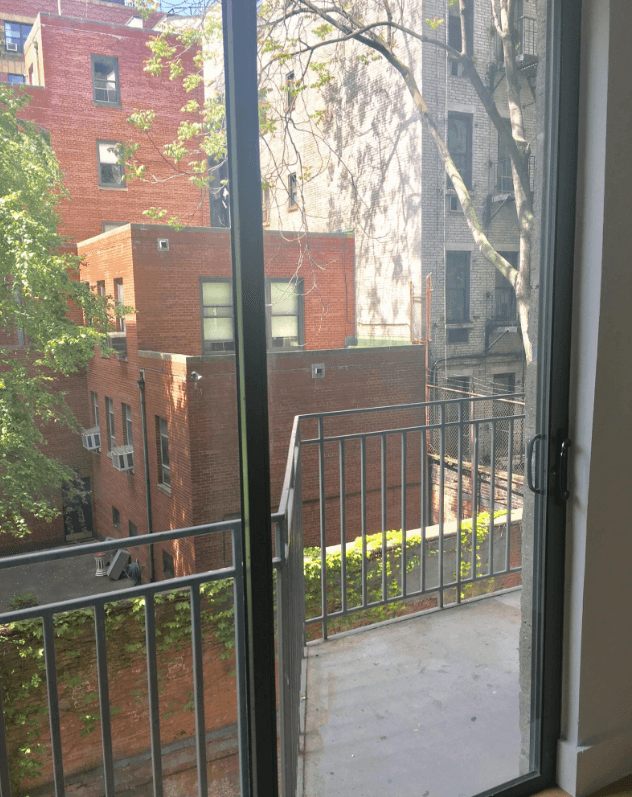 NO FEE Gramercy 2 BED available Immediately