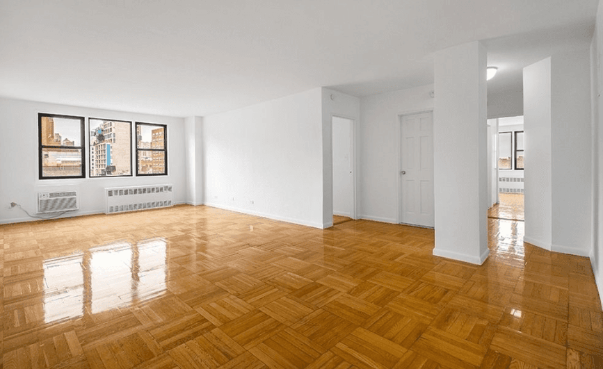 HUGE 2 BED GRAMERCY AVAILABLE NOW