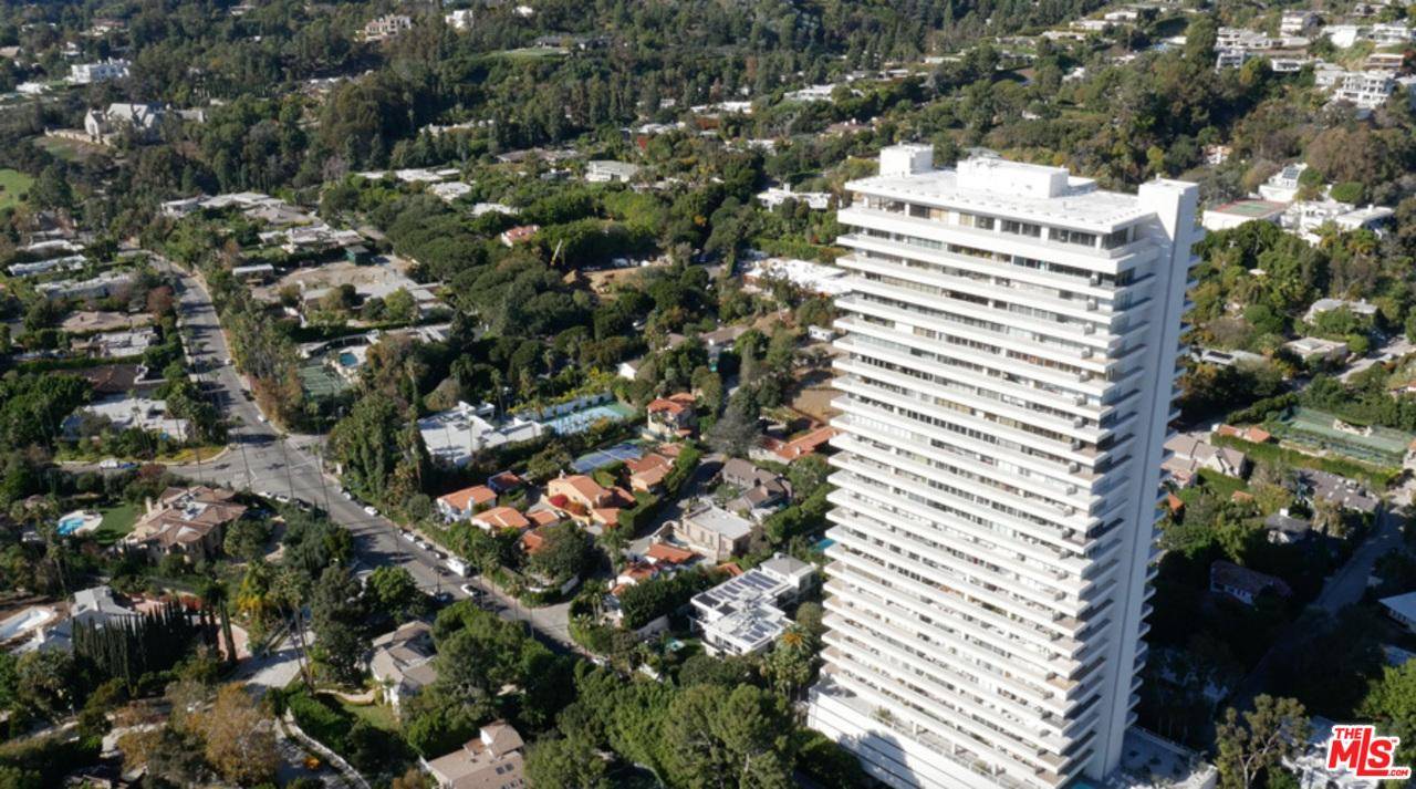 Exquisitely renovated condo in highly desirable Sierra Towers