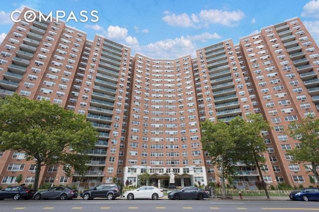 Come see this beautiful spacious one bedroom apartment in a full service Co op building.