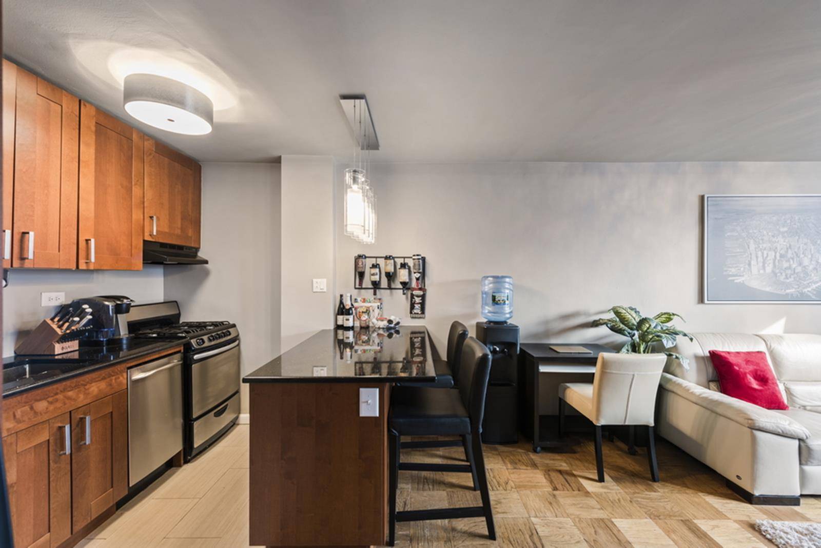 Beautiful 1 bedroom a few blocks from the East River, tennis and basketball courts.