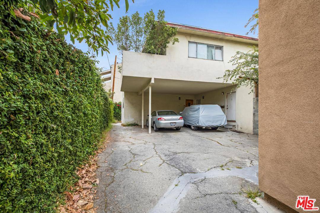 Secret triplex hidden behind a beautiful Single Family home in the best pocket of West Hollywood