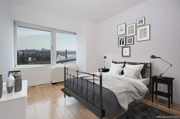 2 Bedrooms in Financial District with VIEWS -- NO FEE