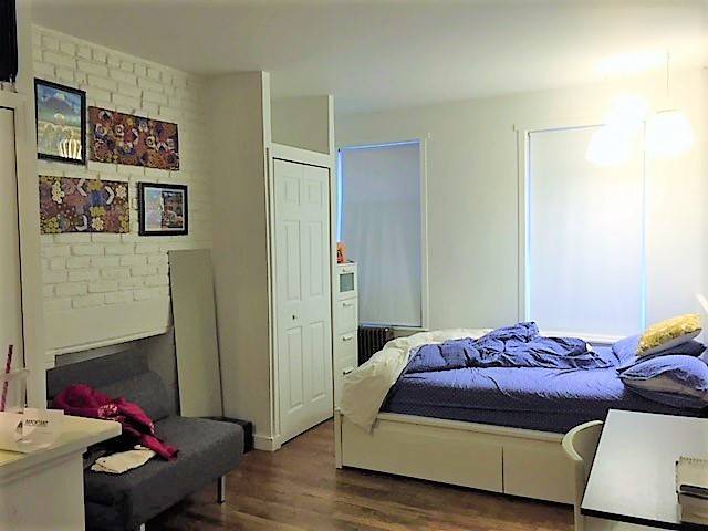 BEST PRICED Studio w/ Separate Kitchen, 2 Closets, Breakfast Bar Steps From A/C/E/7/1/2/3 & Penn Station