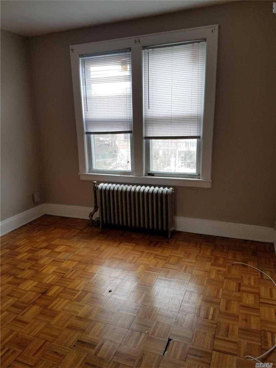 Center Of Elmhurst, Heat & Water Included!