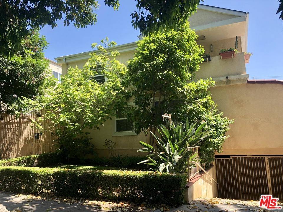 Spacious and bright 3bed/2 - 3 BR Townhouse Santa Monica Los Angeles