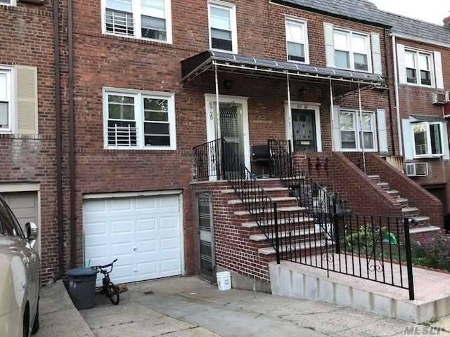 Fresh Meadows Brick Townhouse In School District #26, Ps 173/Jhs 216/St.