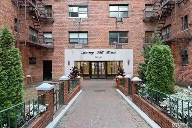 Northern 2 BR House Flushing LIC / Queens