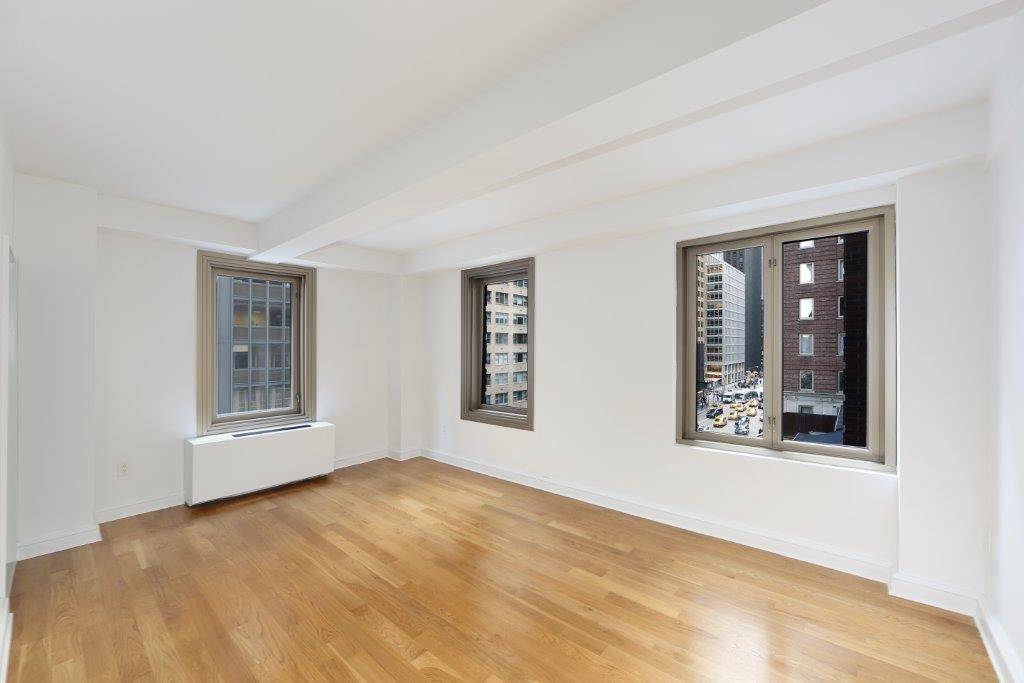 Beautiful Flex3 Bed/ 2.5Bath.. Midtown.. Steps away from Central Park.. Times Square.. Shopping