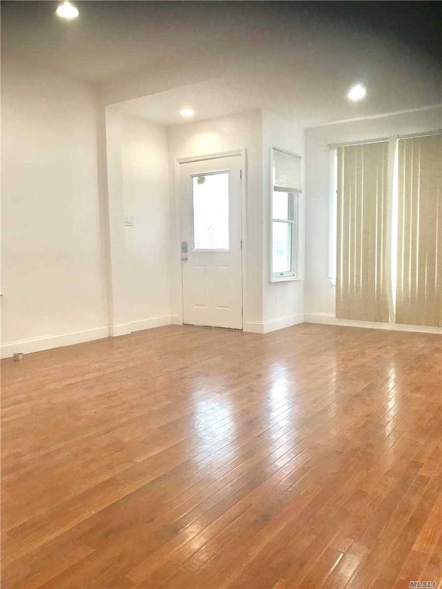 220th 5 BR House Jamaica LIC / Queens