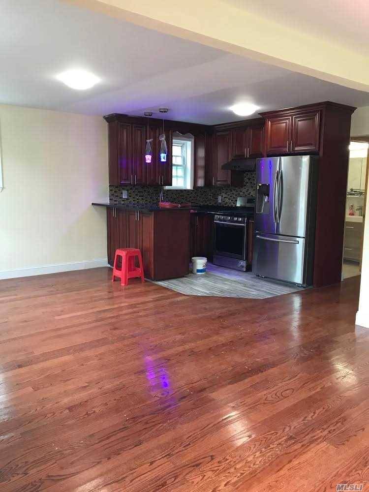 3 BR House Flushing LIC / Queens