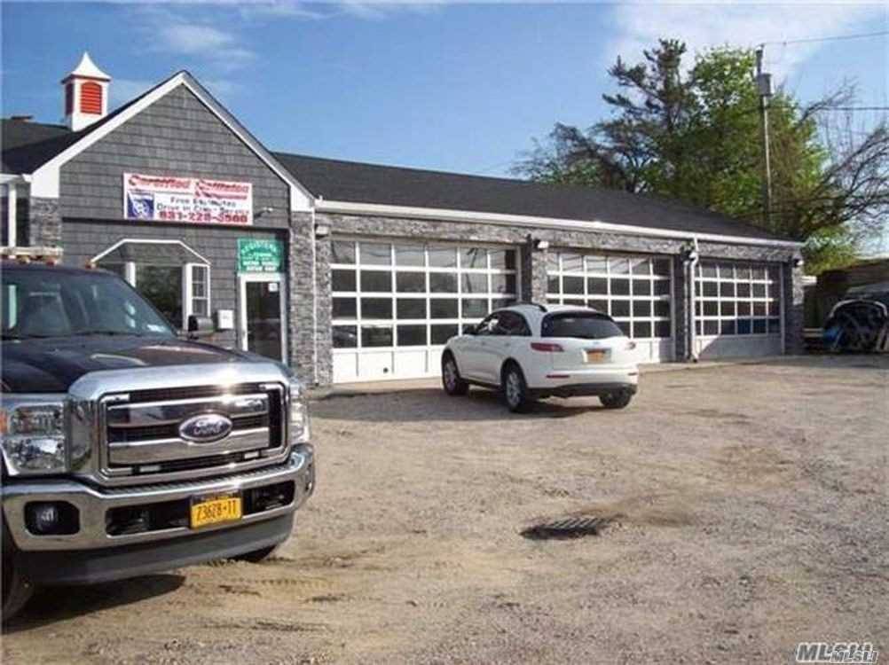 For Lease On Heavy Industrial Property A Completely Renovated Auto Body Shop W 5 Bays Parking For 25 Cars In High Traffic Location.