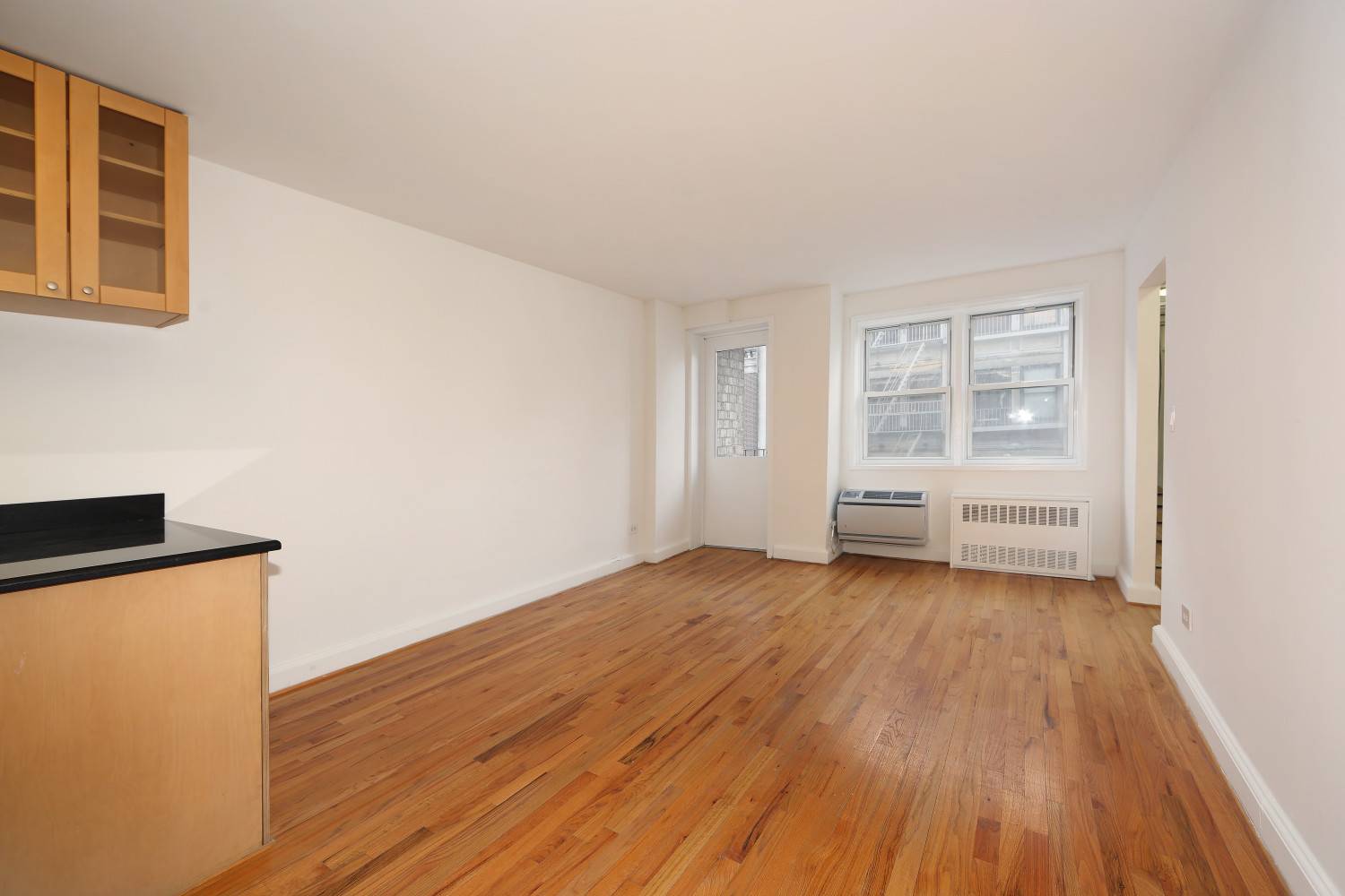 Spacious Flex 2Bed/ 1Bath.. Chelsea.. Newly Renovated.. Close to Union Square
