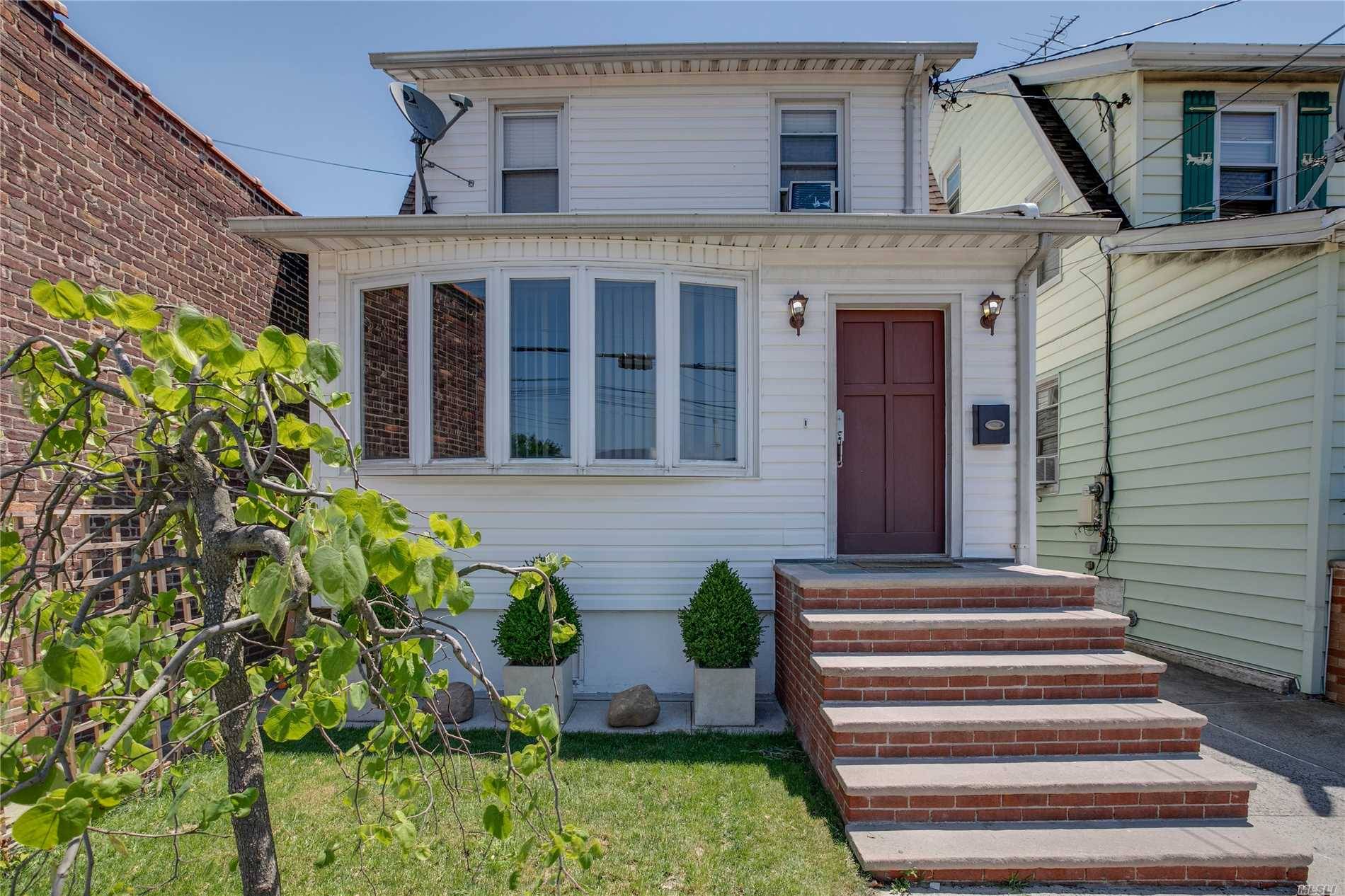 Lovely Single Family Home In Whitestone With 3 Bedrooms, 2 Full Bathrooms And Finished Basement.