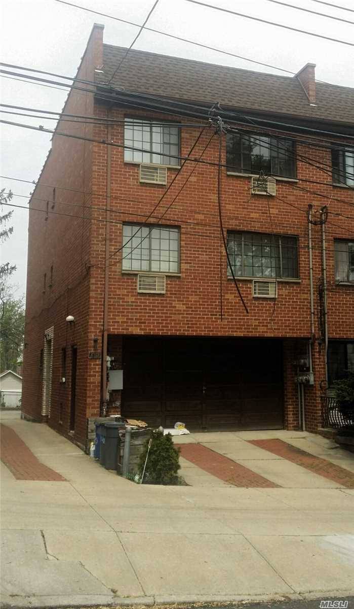 Large 1st Floor Duplex Unit In A Contemporary Brick Building Include Private Full Finished Basement.