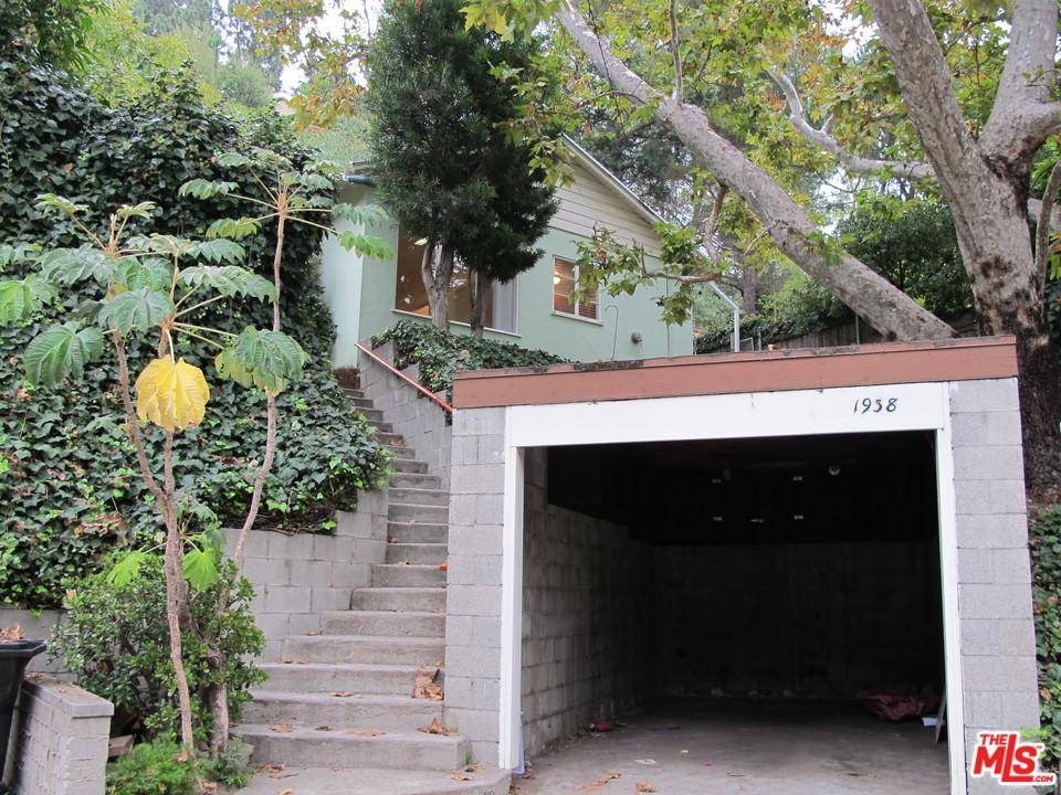 Move right into this great - 2 BR Single Family Bel Air Los Angeles