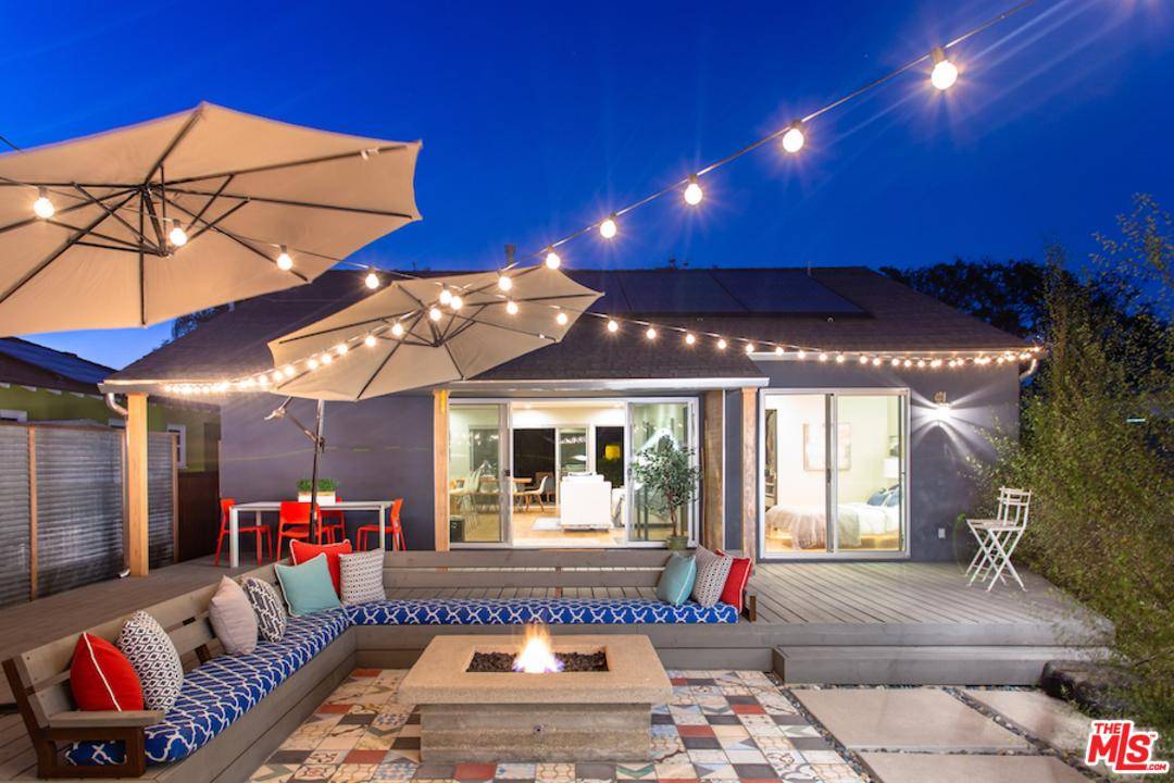 Remodeled in 2015 by Lennon Designs and H - 2 BR Single Family Venice Los Angeles