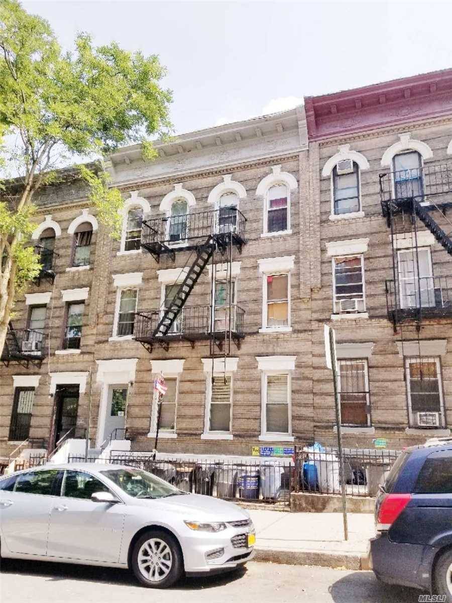 561 50th Street Is A 6 Family House Located In The Sunset Park Neighborhood In Brooklyn, New York.
