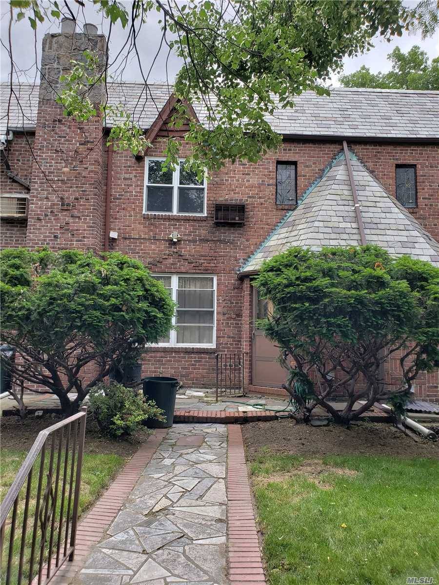 62 3 BR House Forest Hills LIC / Queens