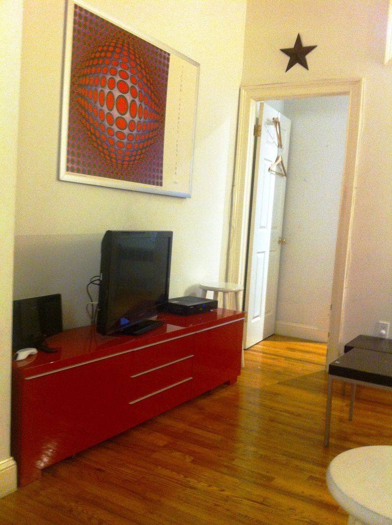 Spacious 1 bedroom in the Flatiron District, live in super