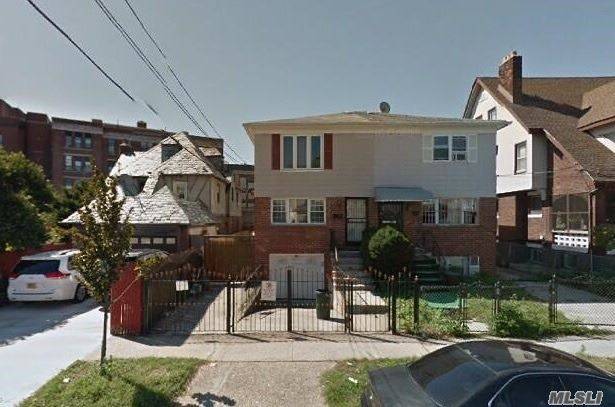 147th 2 BR House Flushing LIC / Queens