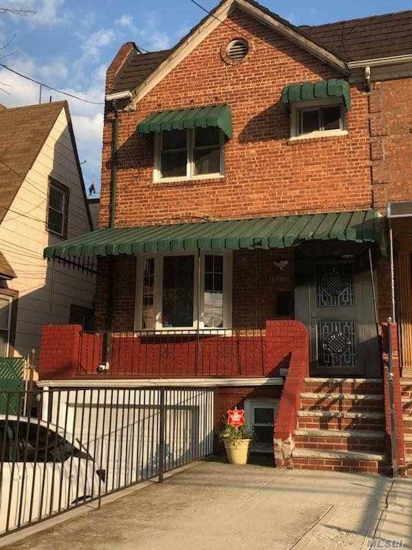 62 Ave 3 BR House Forest Hills LIC / Queens