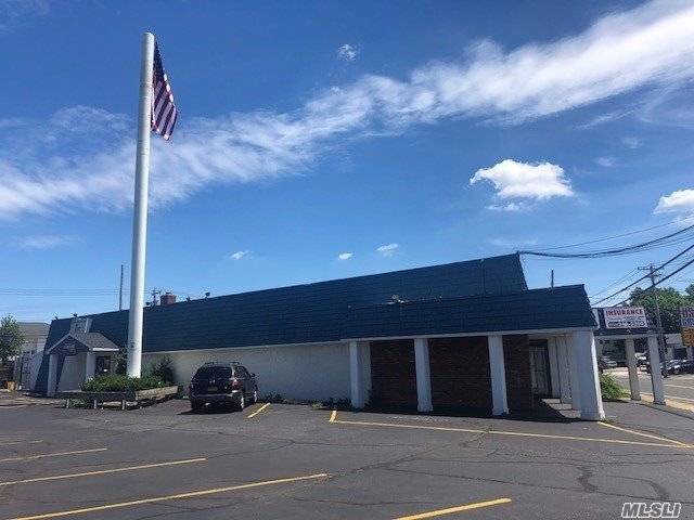 Fantastic 5, 500 Sf Building offers Substantial Unique Features, Huge 60 Car Parking Lot, conveniently located between RT's 110 109 on busy Main Street 20, 744 Daily Vehicle Count, Perfect ...