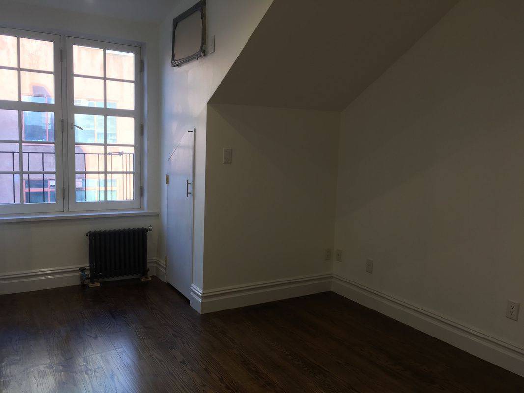 1 Bedroom in West Village, steps from NYU, Union Square and Washington Square Parks