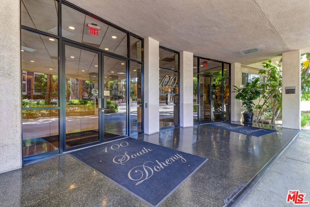 Within walking distance to Beverly Hills - 1 BR Condo Beverly Grove Los Angeles