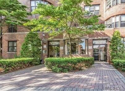 Airy , Quiet And Comfortable Condo In Great Location On Queens Blvd.