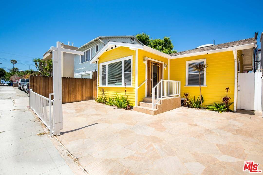 Bright & sunny 2bed/1bath beach cottage - 2 BR Single Family Marina Del Rey Los Angeles