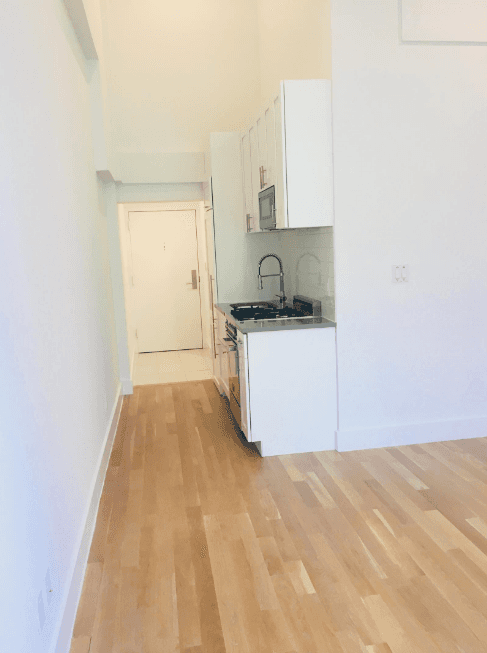 NO FEE Gramercy 2 BED available Immediately