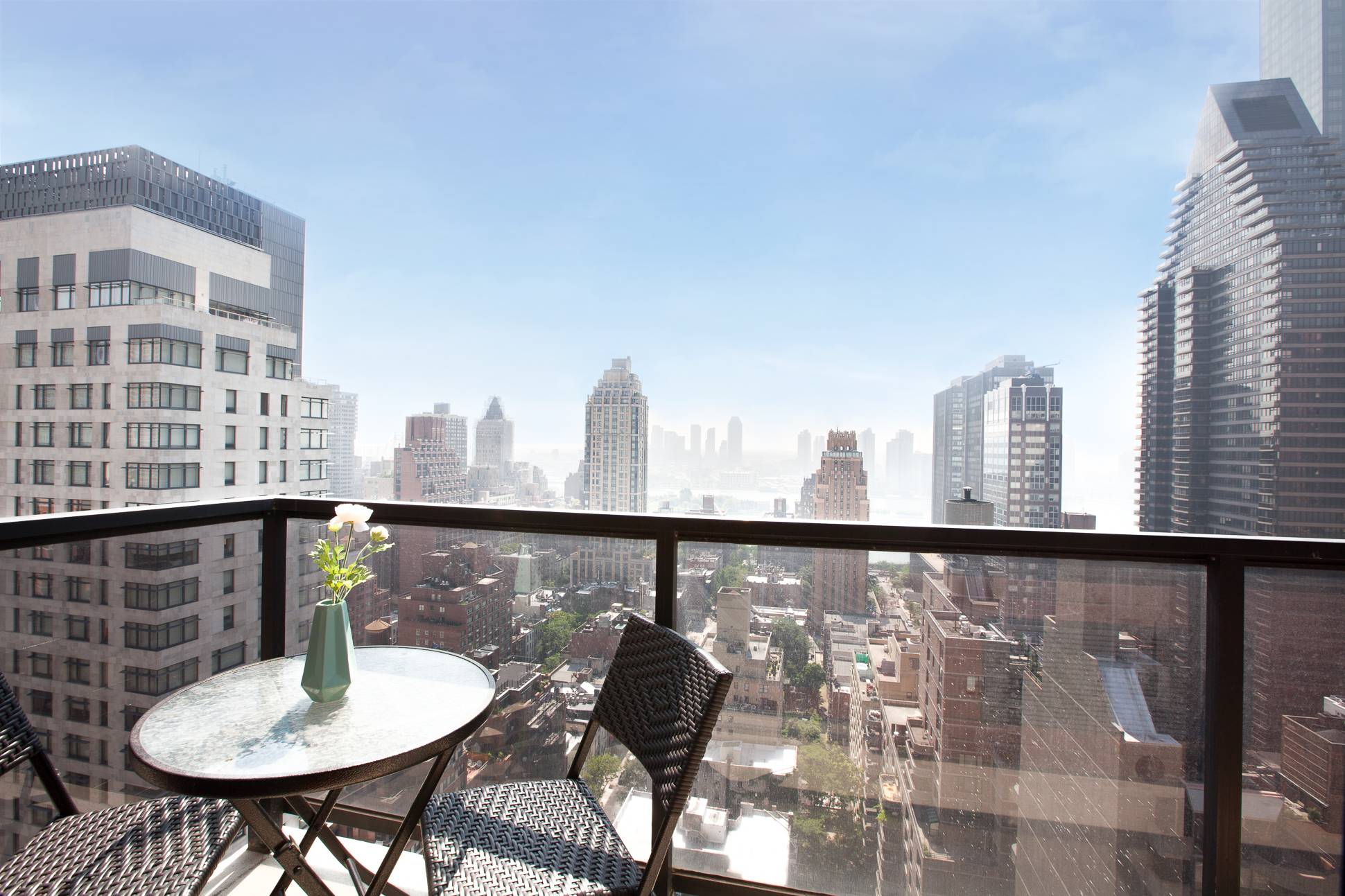 Open River Views From Your Spacious 31st Floor Balcony