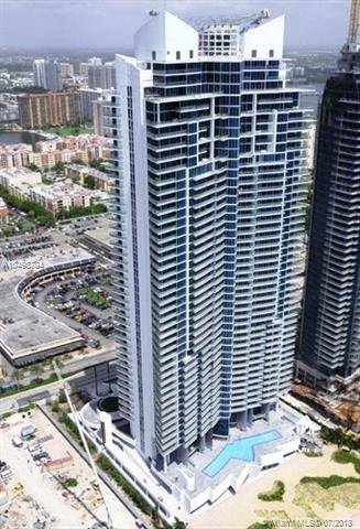Great priced 1 bedroom in the building - JADE BEACH 1 BR Highrise Sunny Isles Florida