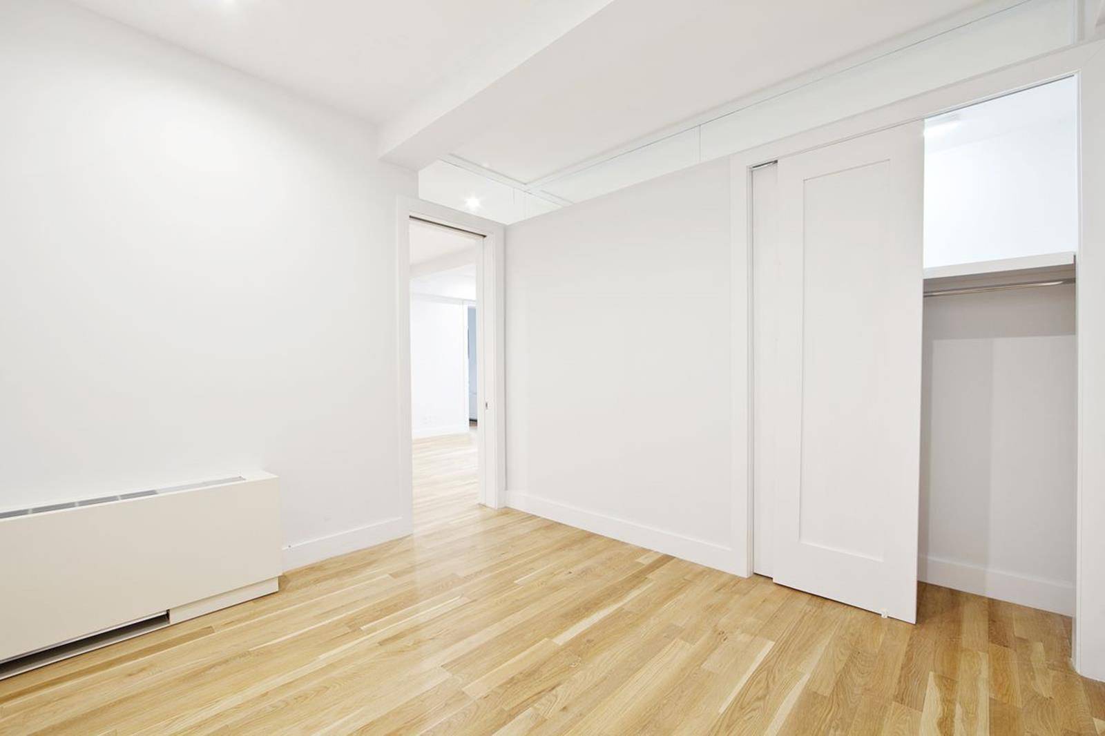 Renovated 4 Bedroom**Private Patio** Fitness Facility**Gramercy Park