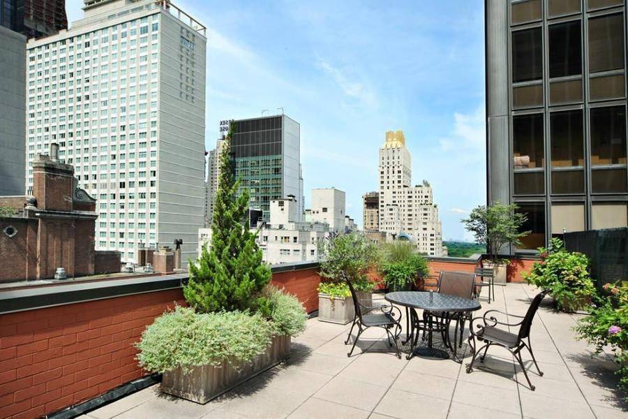 Fully Renovated quiet corner two bedroom two bathroom situated on a high floor in the heart of Midtown Manhattan, convenient to everything.
