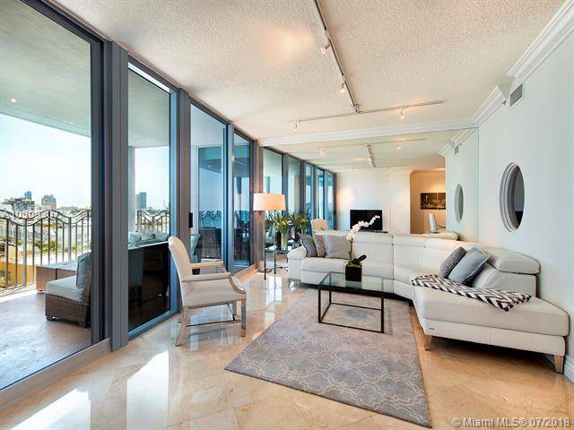 Newly decorated & comfortable 2/3 at the Michael Graves where the beach is your backyard and ocean drive is your front door