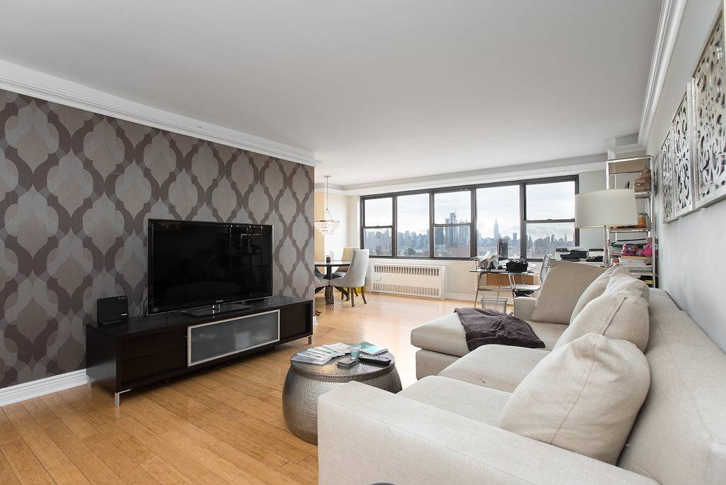 New York City Views renovated Oversized 1 bedroom with large Balcony!
