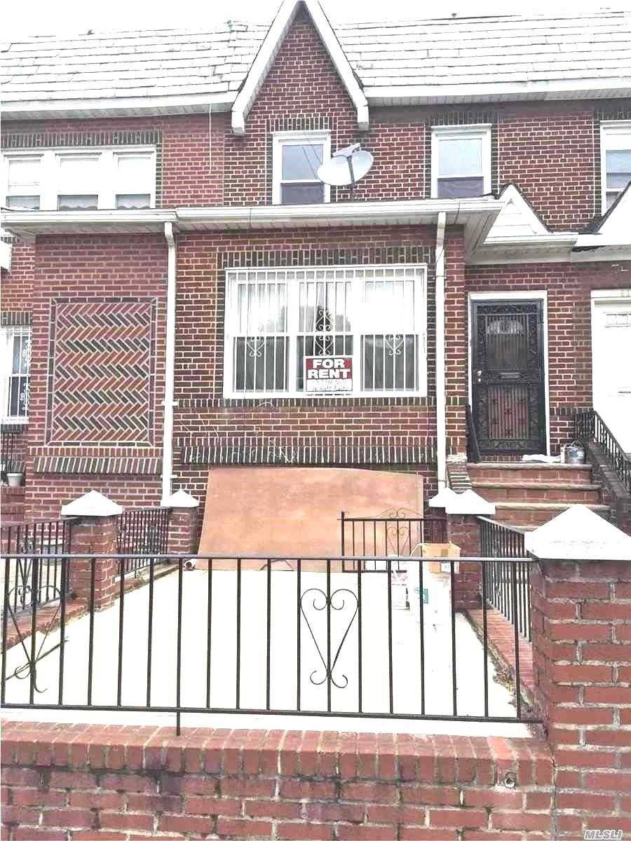 Saunders 3 BR House Forest Hills LIC / Queens