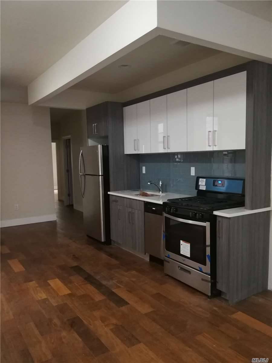 Wood Floor And Newly Renovated In The Heart Of Brooklyn And Good Location.