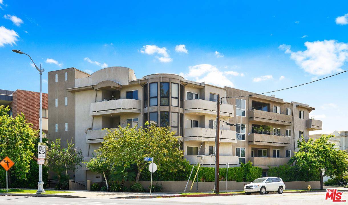 Welcome to this fantastic - 2 BR Condo Brentwood Los Angeles