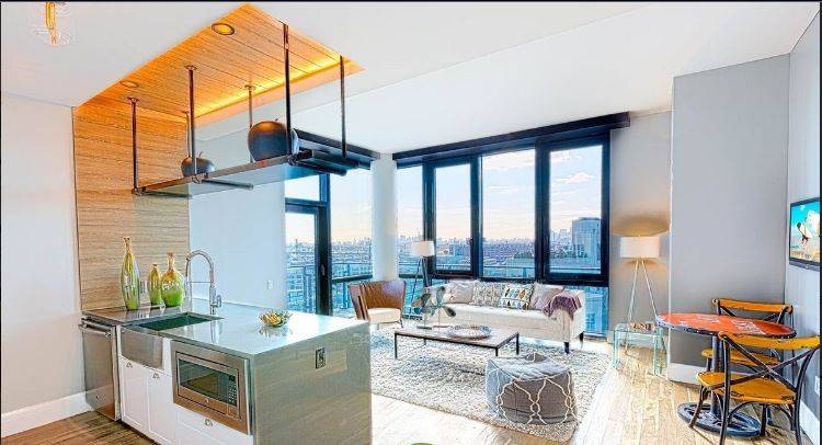 No Fee! Two Bedroom in LIC with Furnished Roof top with Amazing Manhattan Views!