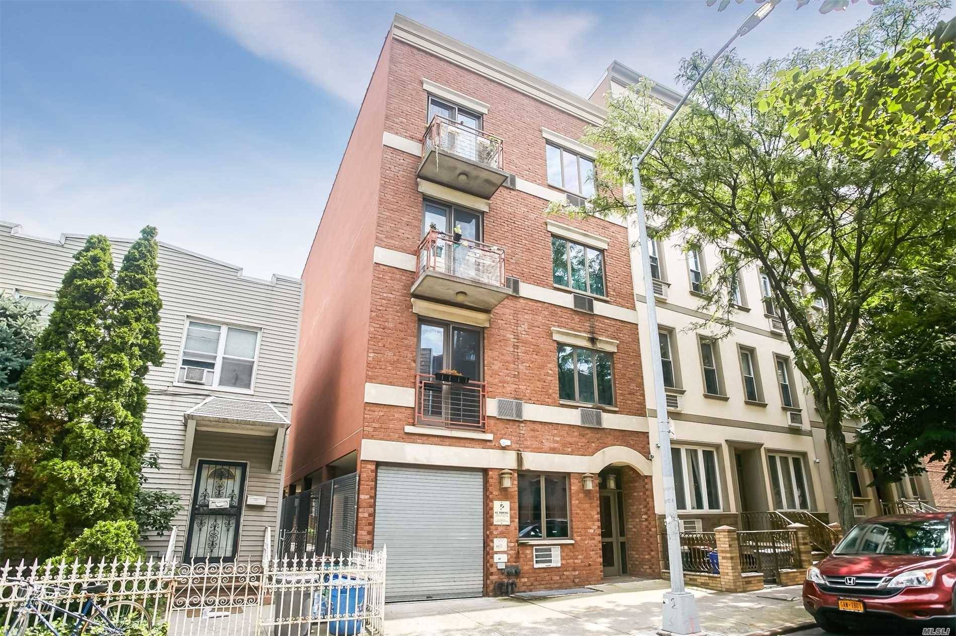 Looking For A Condo In A Great Location In Greenpoint?