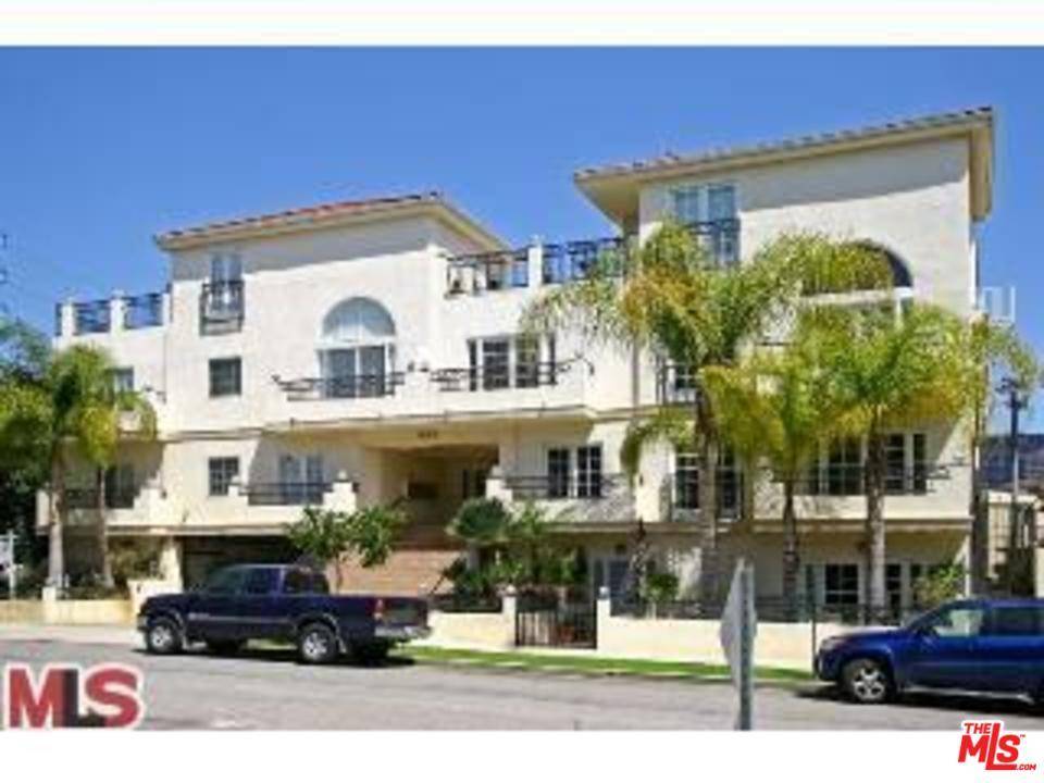 Beautiful Townhouse with 3 BR + 2 - 3 BR Townhouse Westwood Los Angeles