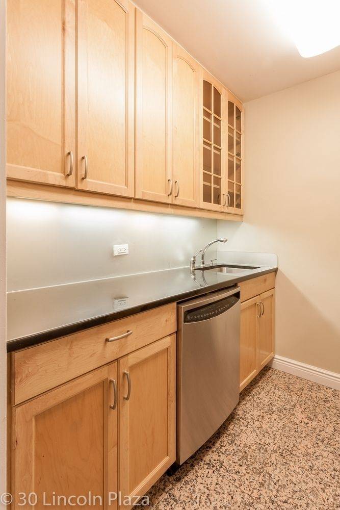 NO FEE ! Perfect One Bedroom in Upper East Side !